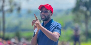 Gisairo Gifts Sneakers to Young Voters as He Pushes for Change in 2027
